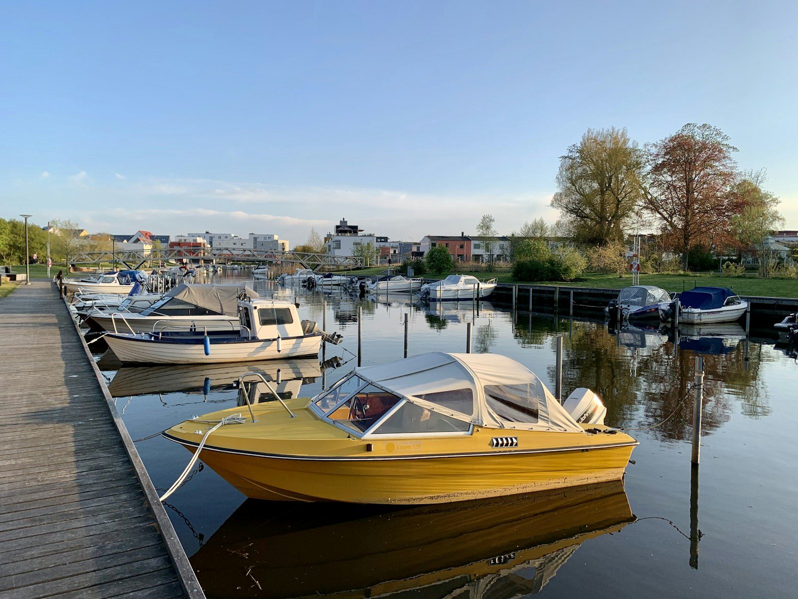 Boat Rental, No License Needed